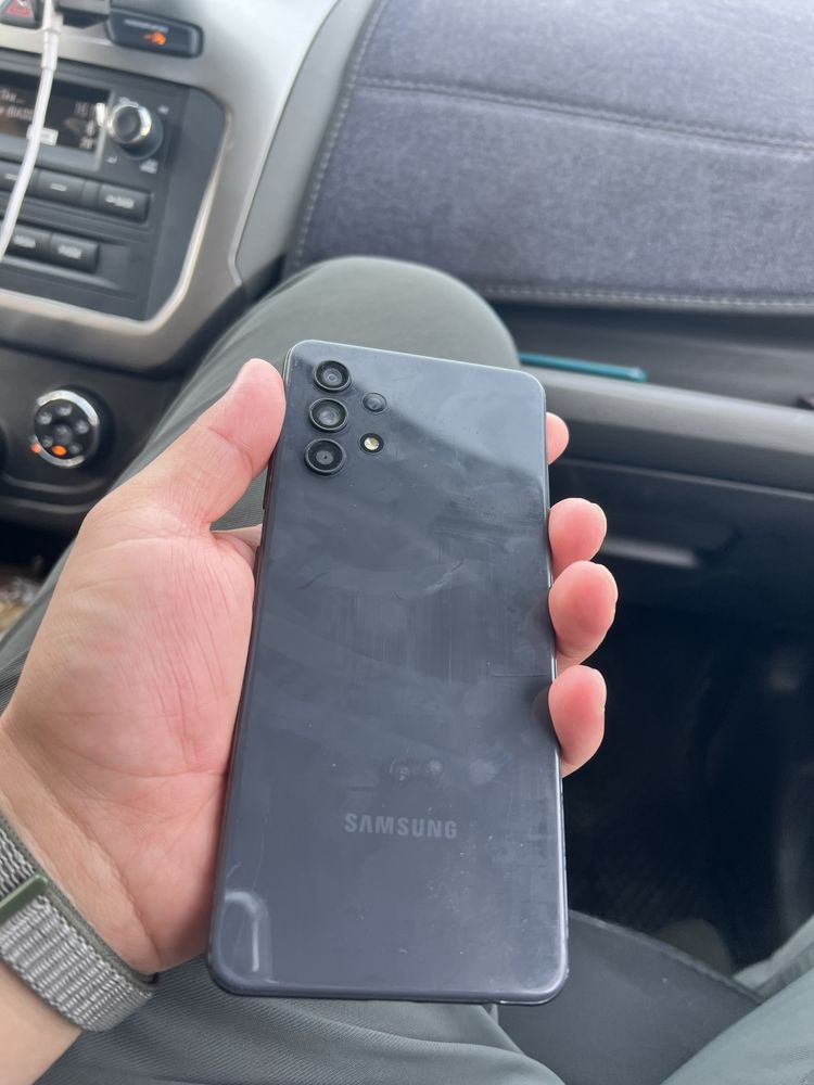 Samsung A32 va Redmi note 9 sotiladi