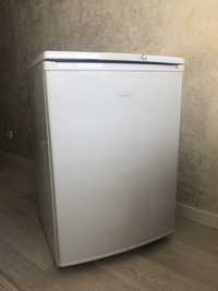Холодильники не рабочие LG, и Бирюса