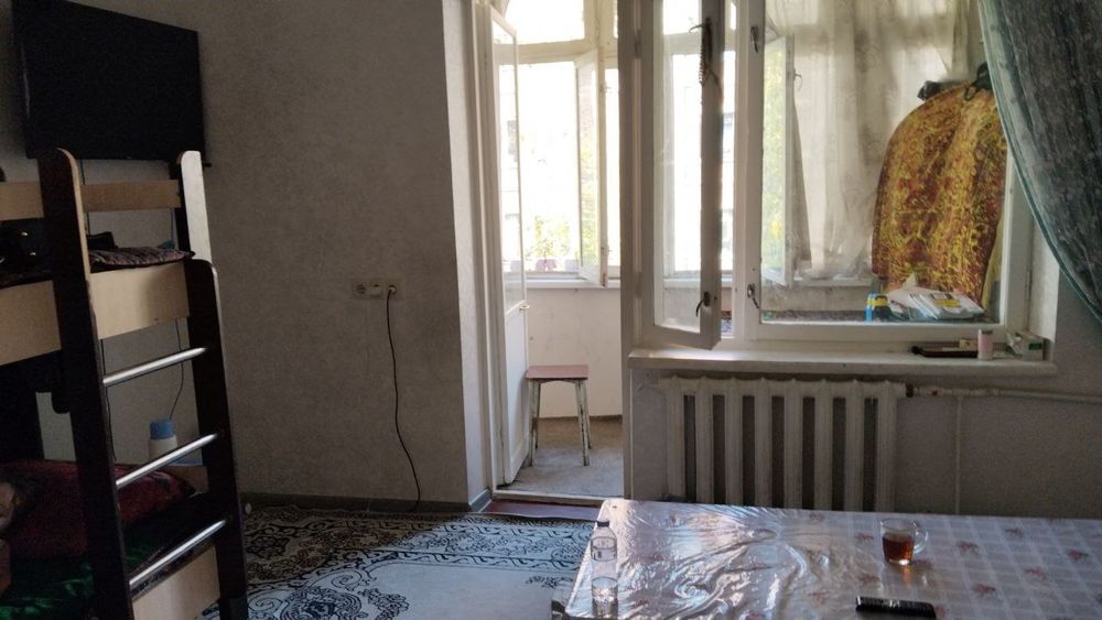 Продаю квартиру Яшнабадский р-он Авиасозлар-Дубовая 1-ком 4-этаж 4-эта