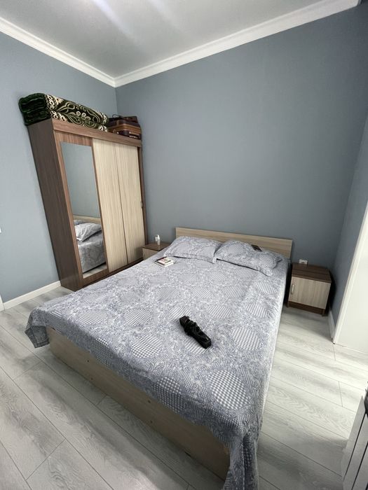 Продам спальную гарнитуру