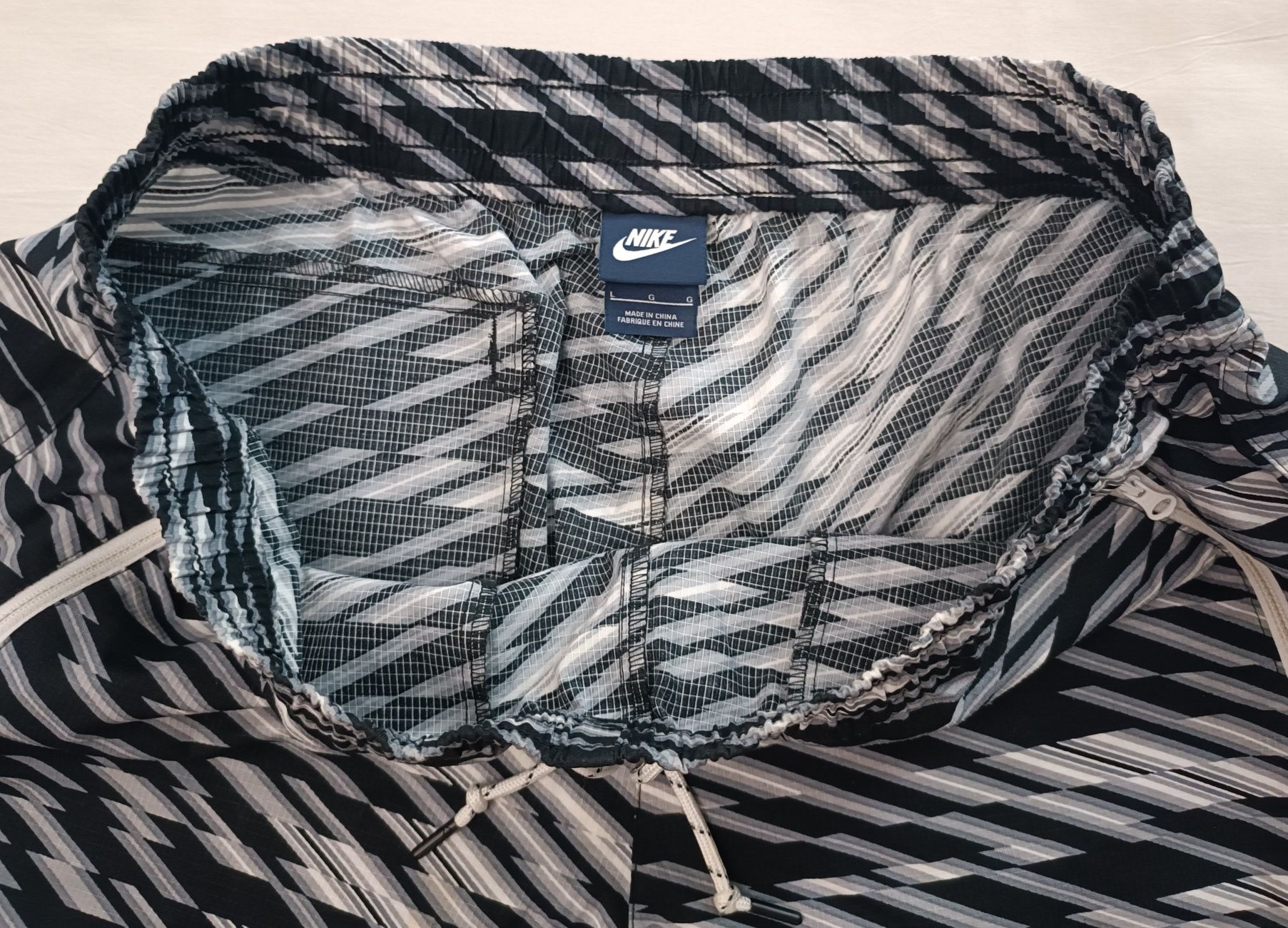 Nike Shorts оригинални гащета L Найк спорт шорти бански