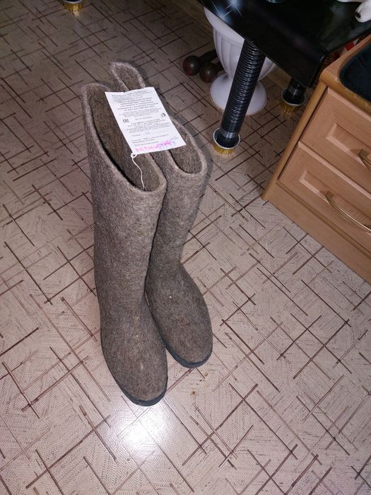 Продаю валенки.   .