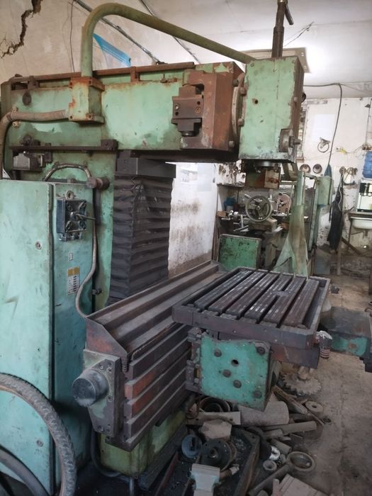 Фрезерный станок