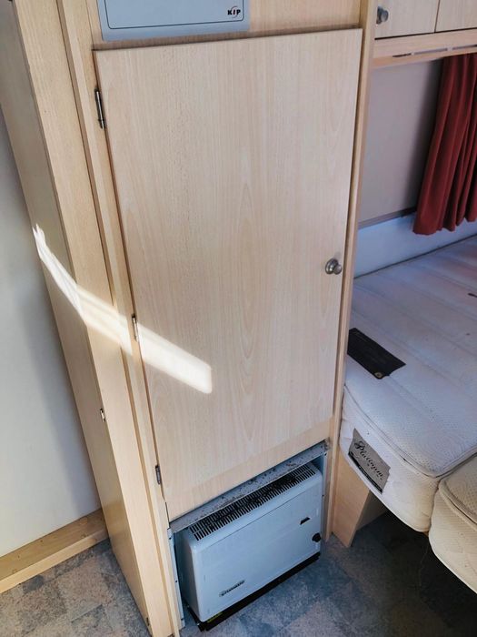 Rulota import Italia pt 2 pers incalzire bucatarie wc frigider