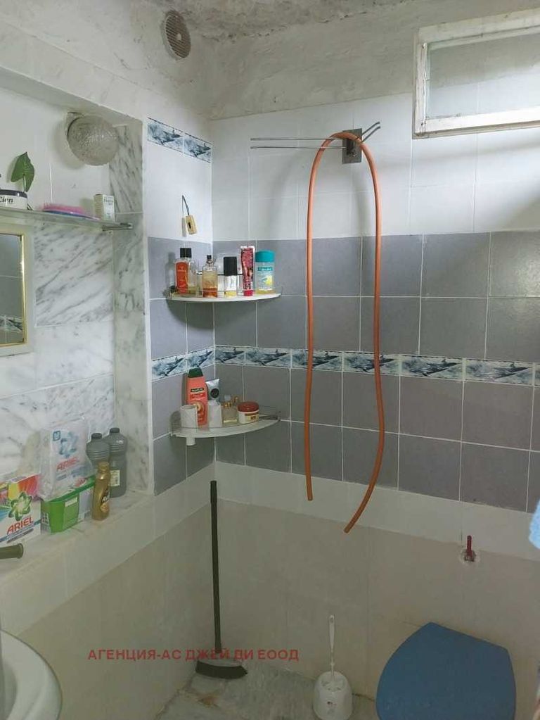 Продава се Къща в София, Люлин 8 - 150 кв.м за 1467 €/кв.м - Снимка #18