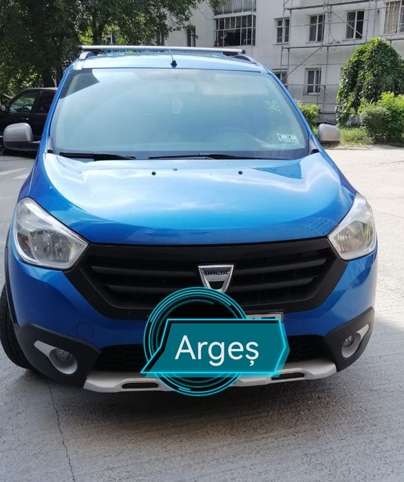 Dacia lodgy stepway model 2016 motor 12 TCE 130 cp 7 locuri