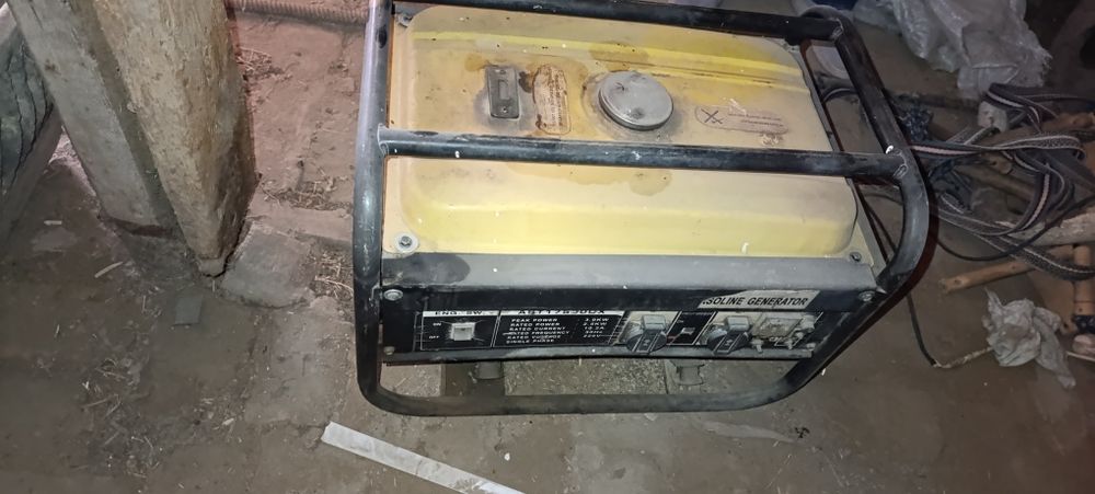 Benzin dvijok Sotiladi ishlab turgan 3 klovatlik