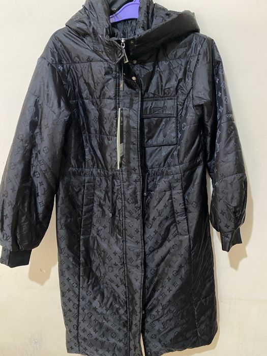 Безторг . Новая  куртка  осенняя  продам