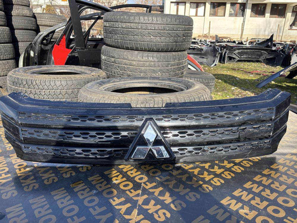 Решетка Mitsubishi Eclipse Cross