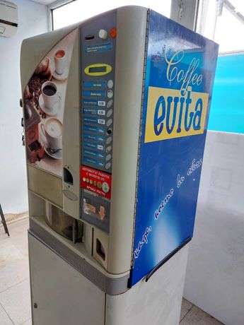 Кафе автомат Зануси Брио 100