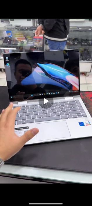 Ноутбук екрани сенсирлик