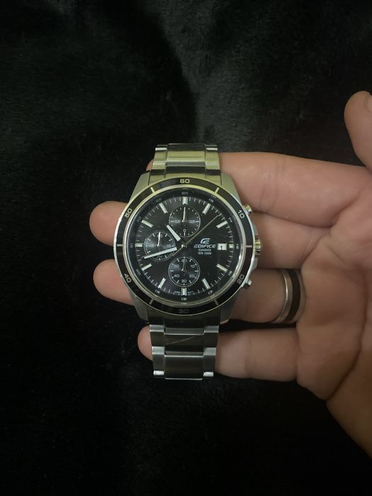 Часовник касио оригинално сребро