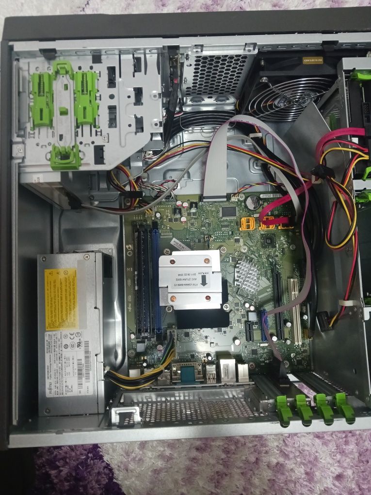 PC FUJITSU AMD Athlon II x2 256, 8gb ddr3,250 hdd
