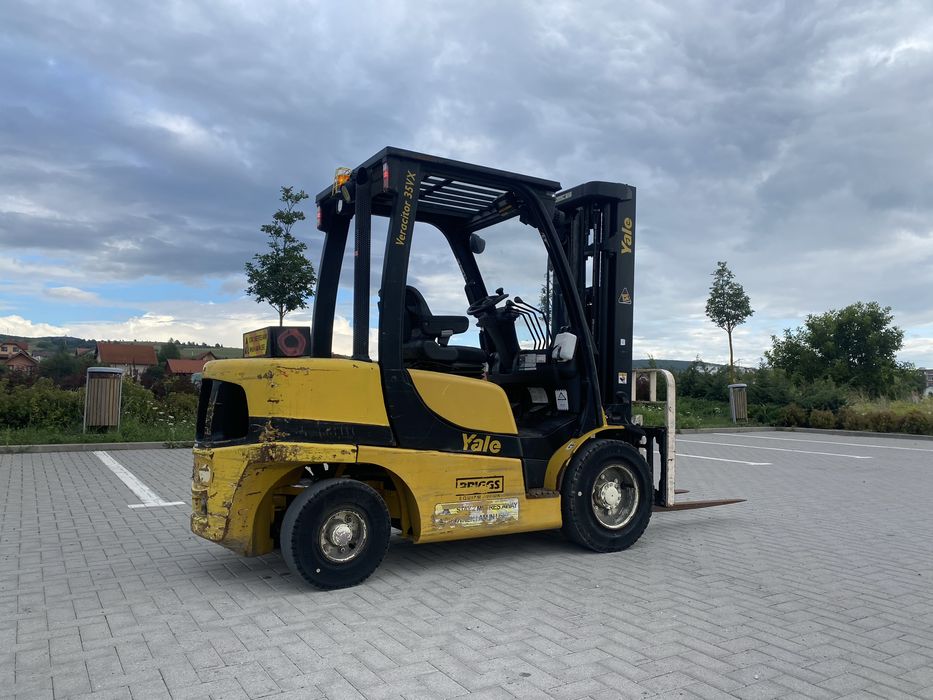 De vanzare sau de inchiriat stivuitor diesel 3,5 T