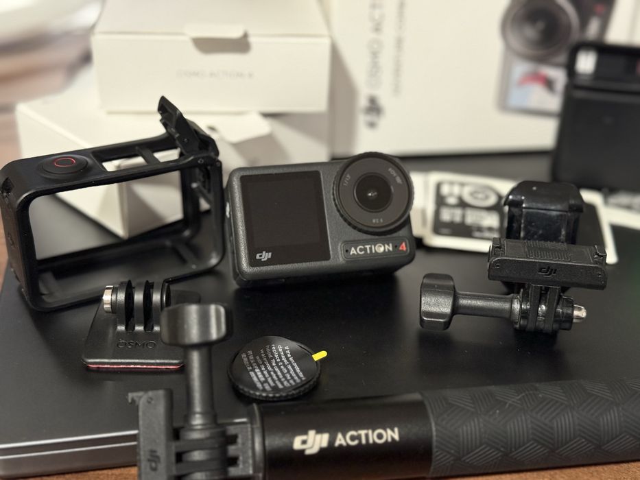DJI Osmo Action 4 Adventure Pack