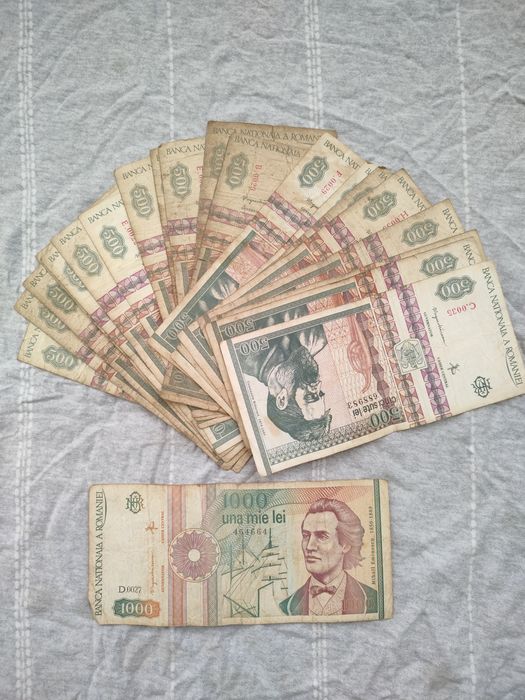 Bancnote vechi de 500 si 1000 lei