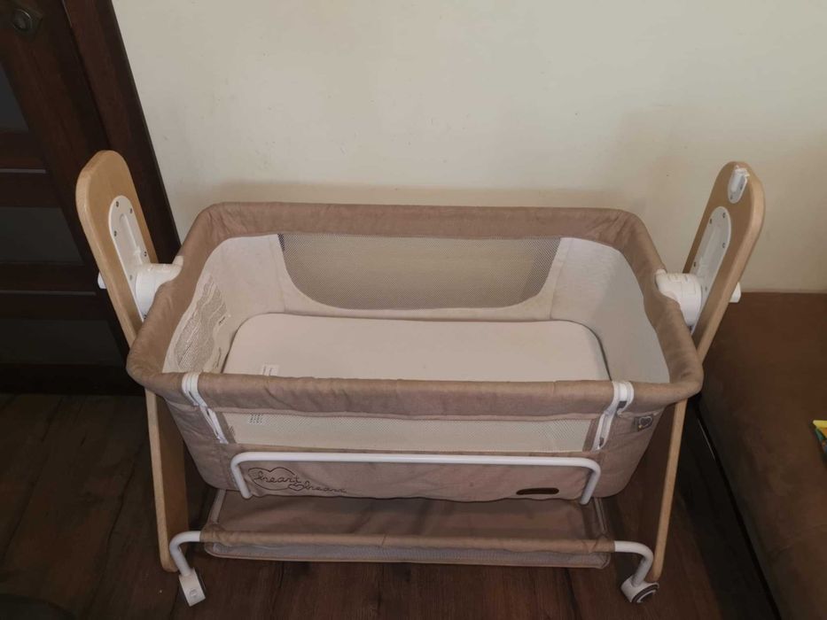 Бебешка кошара с падаща страна Chipolino Пясък - Heart 2 Heart