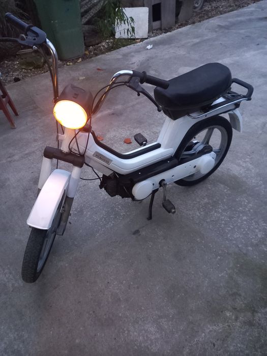 Vând moped Piaggio locație Vidra Ilfov preț 2500 lei