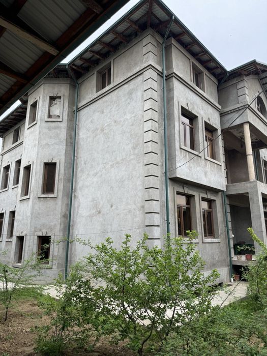 ПРОДАЕТСЯ ДОМ (ЮНУСАБАД) Зенид, рядом с американским посольством.