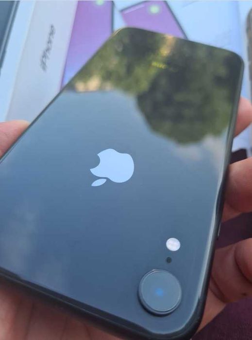 iPhone XR la cutie / IMPECABIL / Husa bonus / 950 lei