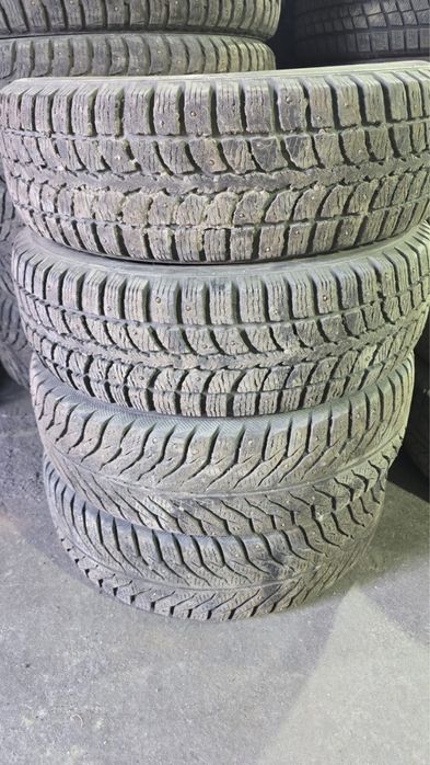 Резина зимняя 195/65r15
