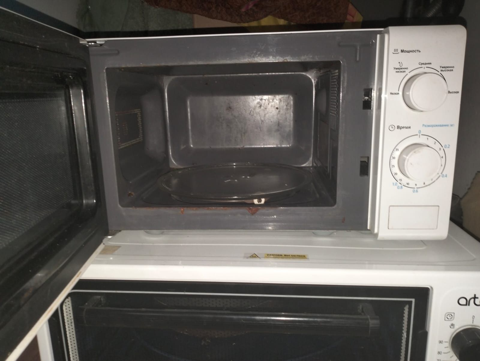Продам недорого микроволновую печь