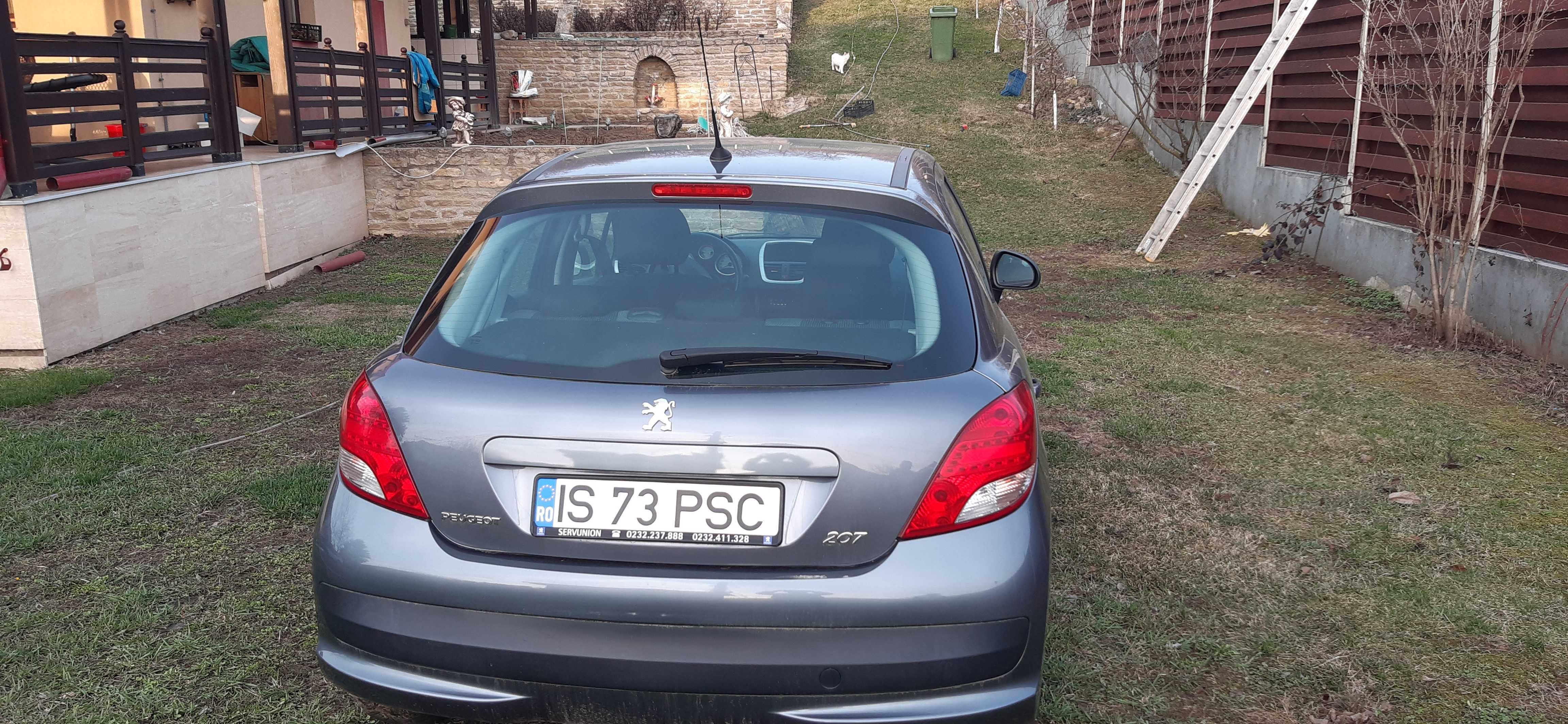 Vand peugeot 207 1,4 benzina,2010,km reali;masina bknr intretinuta