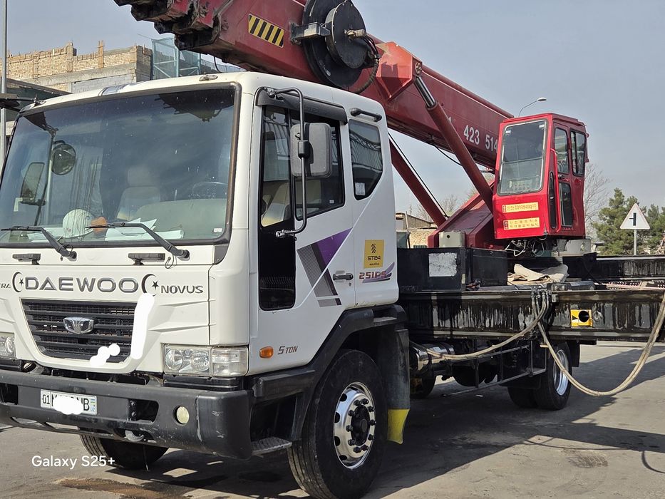 Продаётся автовышка 45 м  2009 года выпуска    отличном состаяние