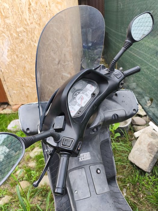 Vând Honda pantheon