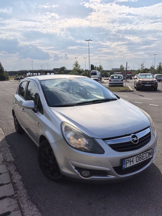 Opel Corsa D, 1.3 95 cai, 6 trepte, pilot ,incalzire scaune,volan