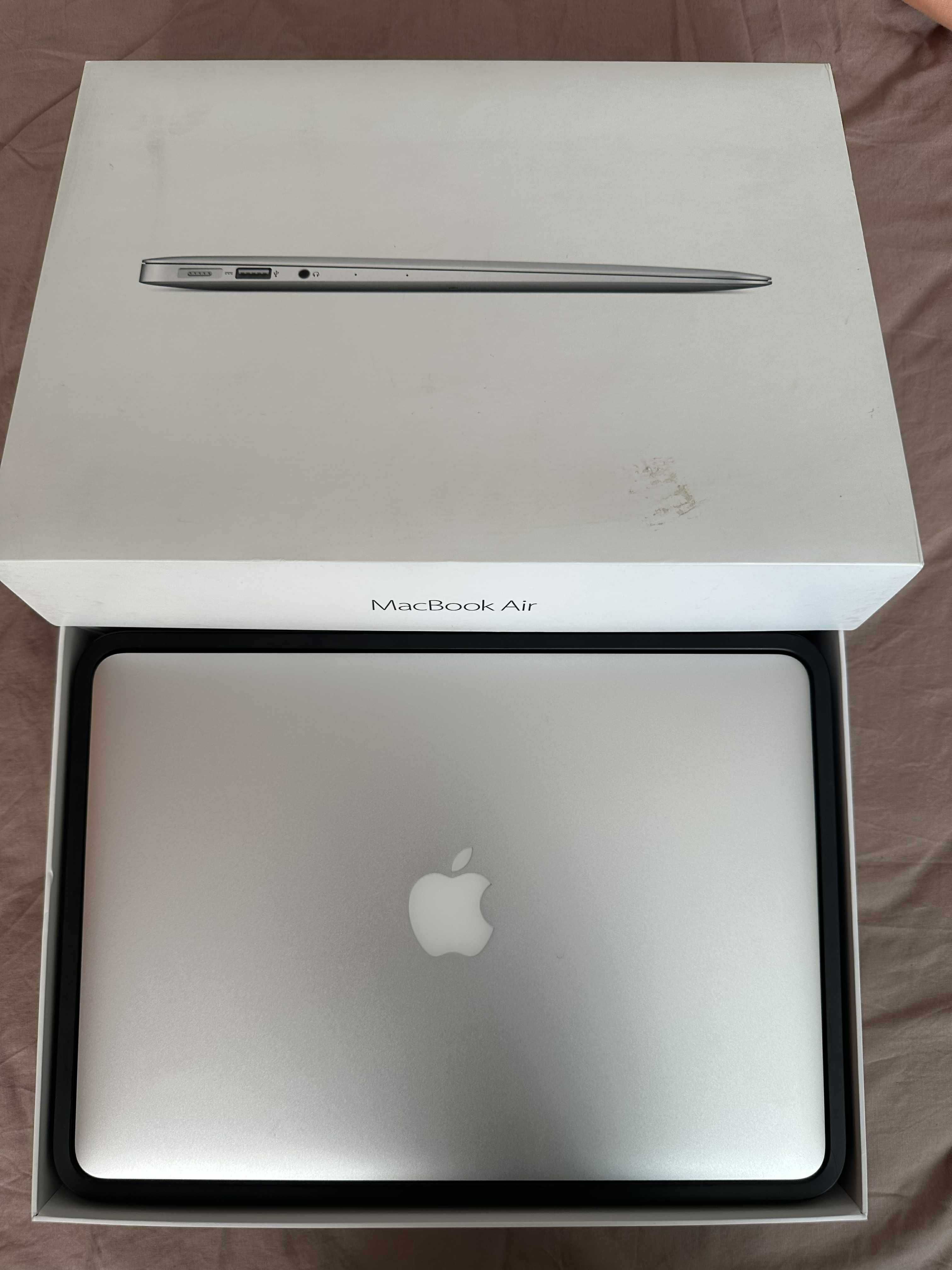 MacBook Air 13" (2017 г.) – 128GB / 8GB RAM