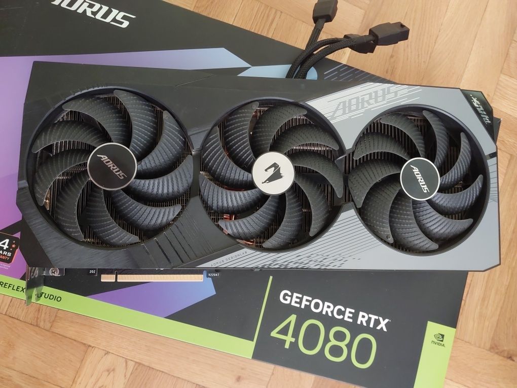 RTX 4080 16GB Gigabyte Aorus Master, Zotac Trinity