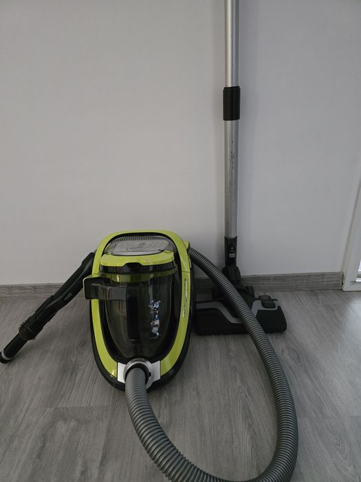 Vând aspirator robot Xiaomi