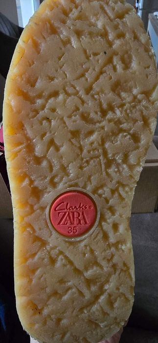 Обувки ZARA 35 номер
