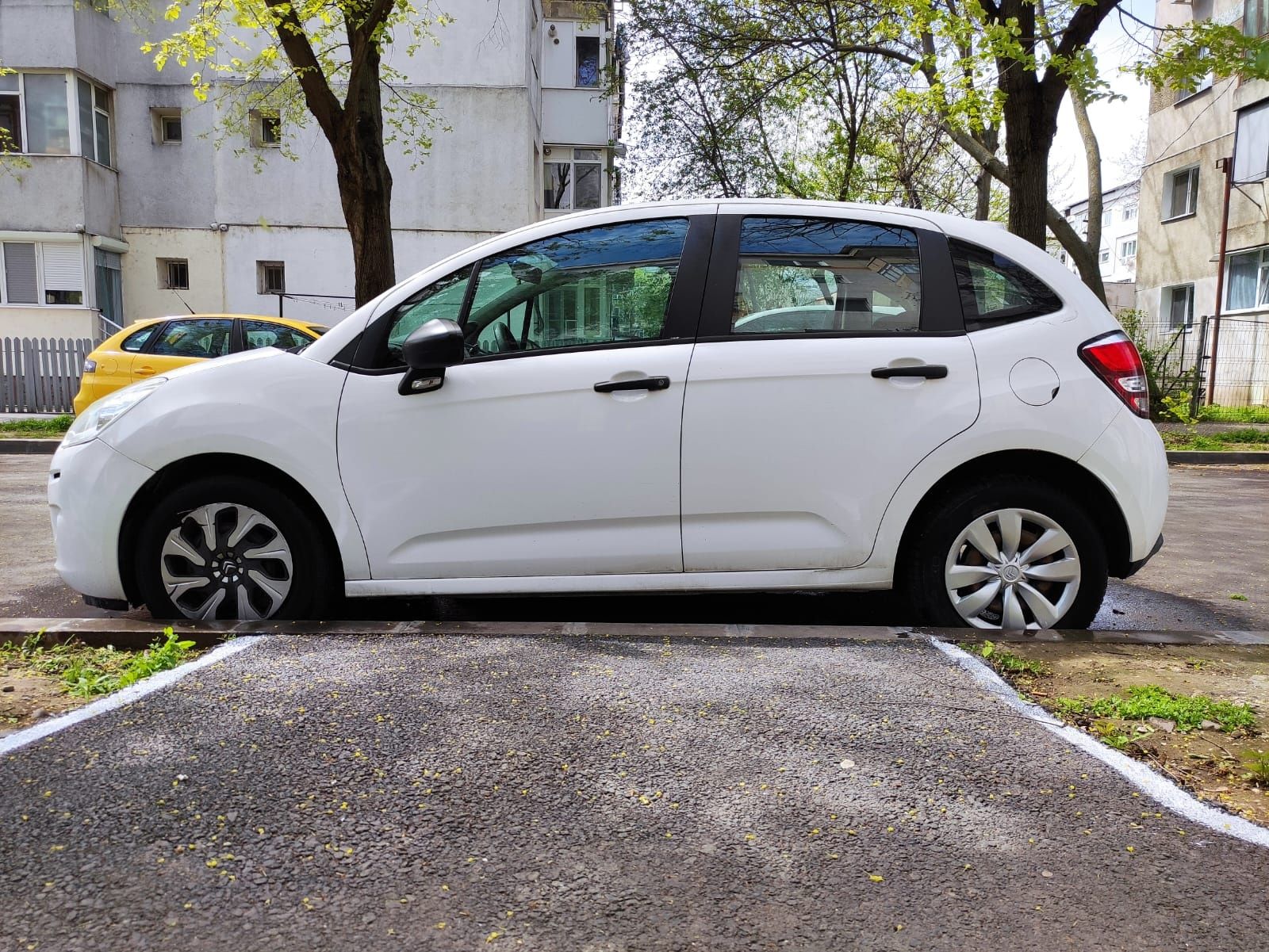 Vând Citroen C3 2013