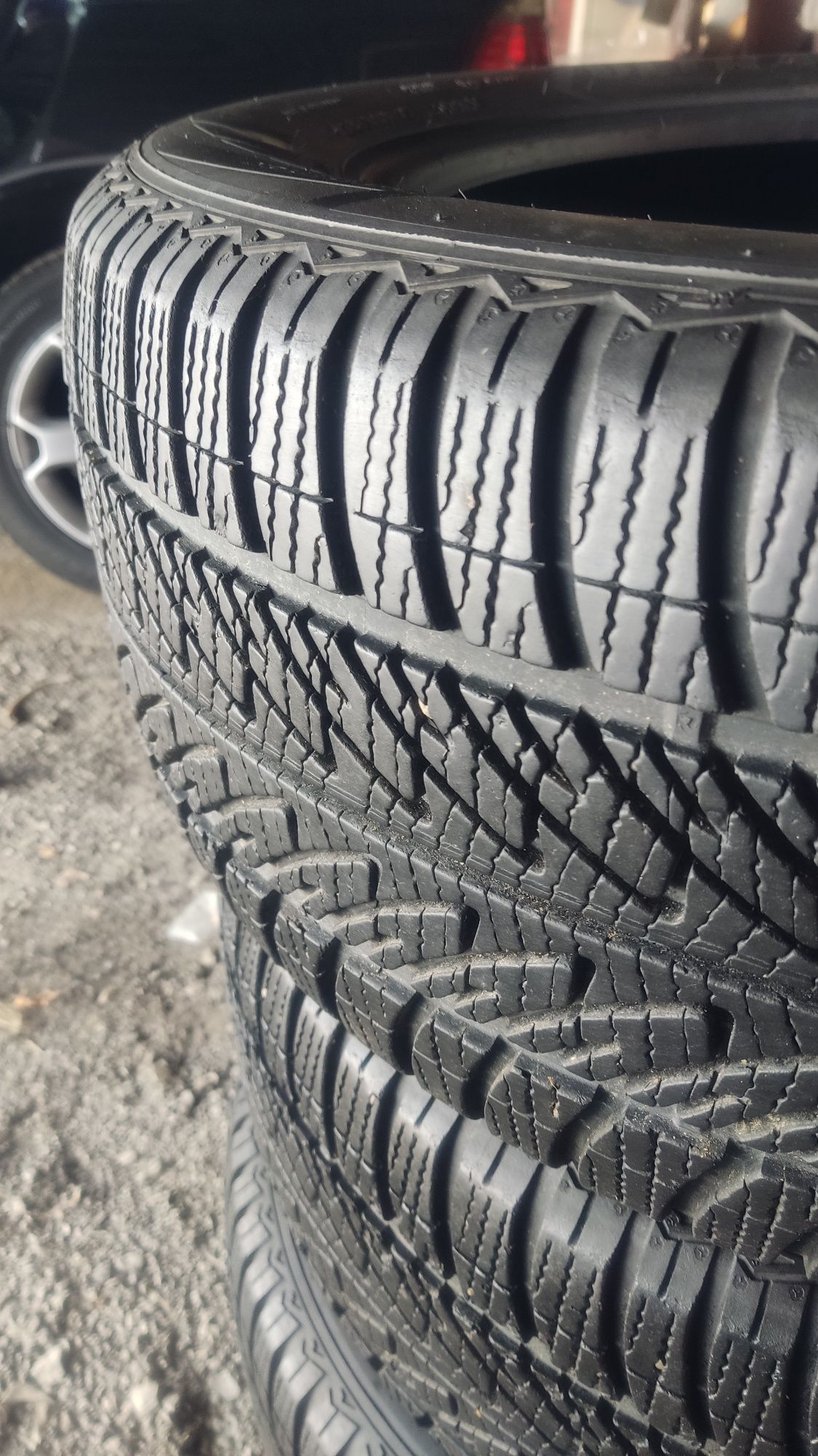 Зимни гуми Goodyear ultragrip 8- 235/55/ 17