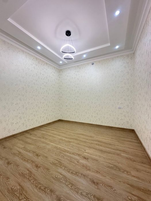 Sergeli xonabodda 1.7 sotix 5 xona uchaska sotiladi