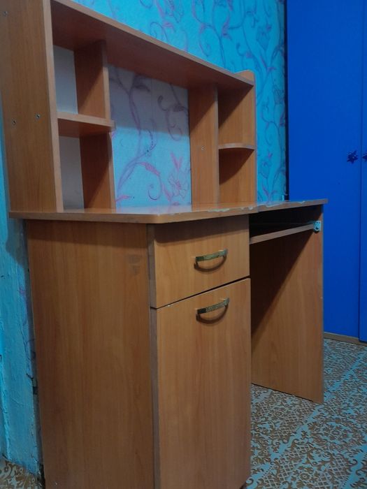компьютерный стол