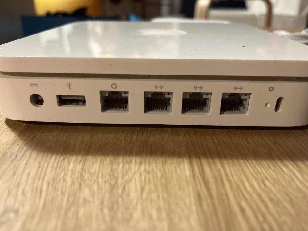 Apple Airport A1408 Router