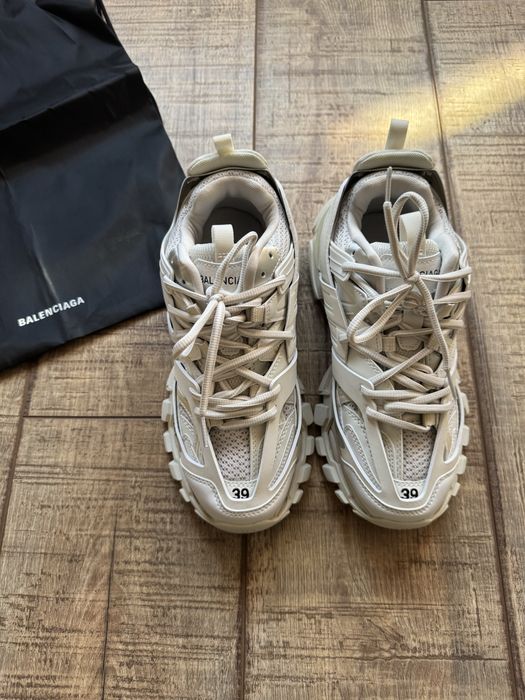 Balenciaga Track