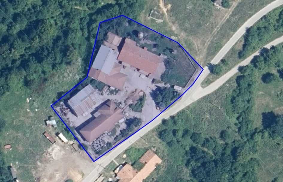 Промишлен имот на 5 км от град Трявна