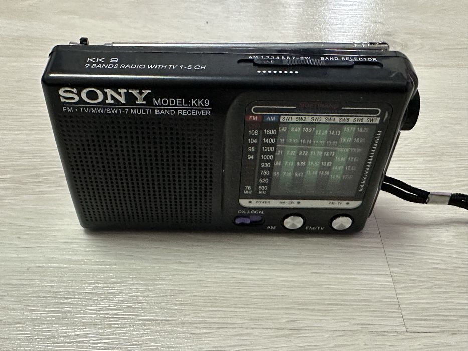 Radio portabil Sony~  AM si FM - Produs Nou!!!