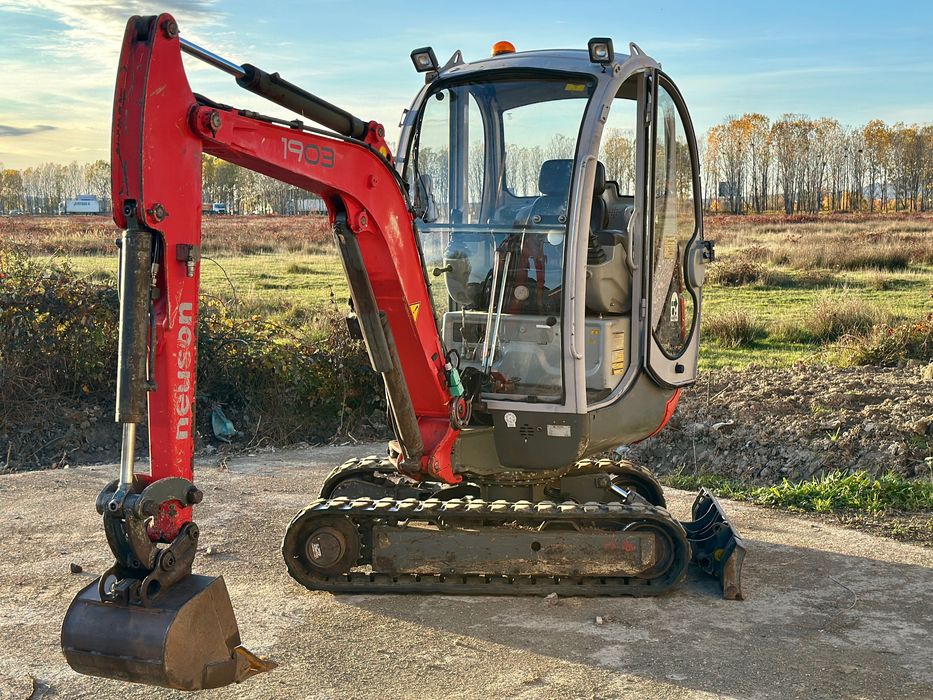 Miniexcavator Nelson 1903 / 2.2 Tone / An 2005