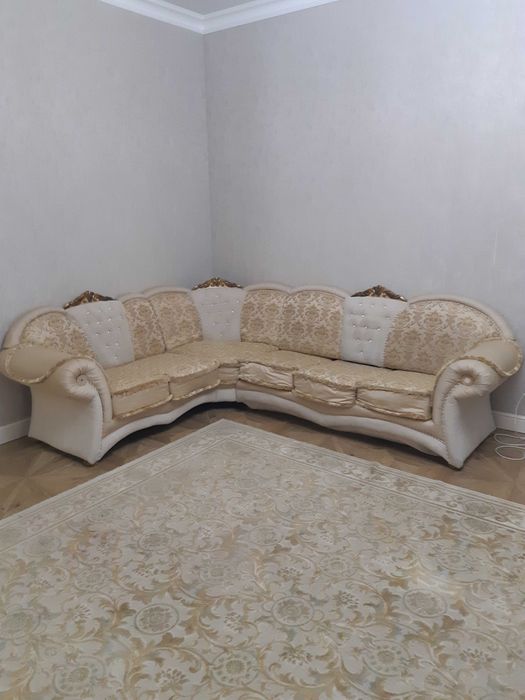 Продам угловой диван