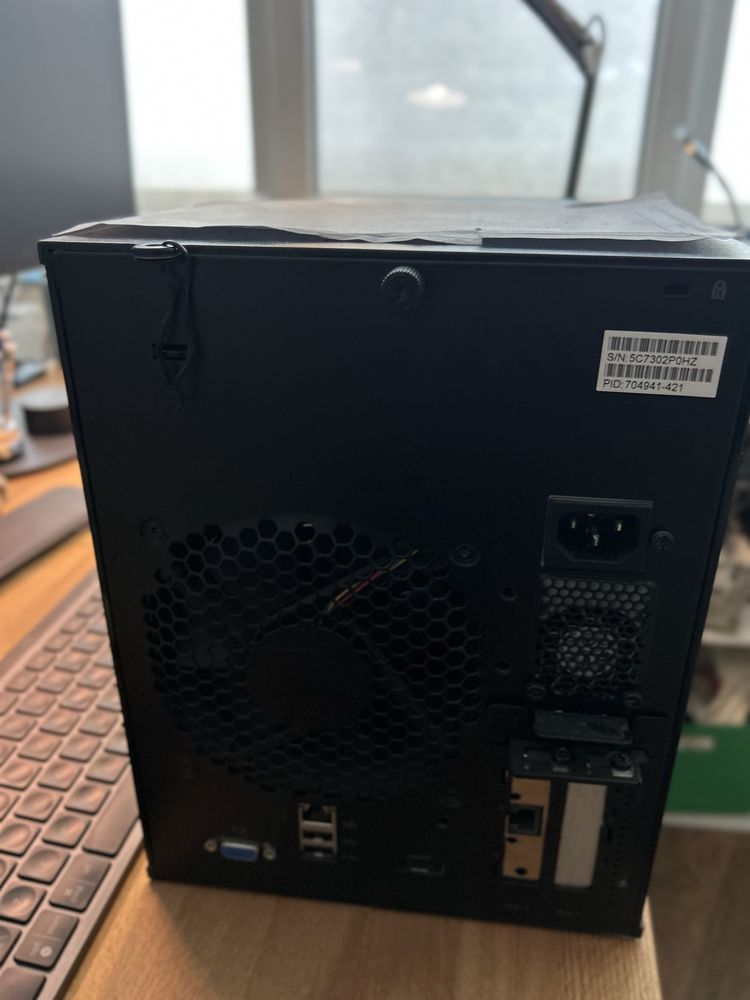 HP ProLiant MicroServer N54L Turion N54L CPU, 4Gb/8Gb RAM + 2x1TB HDD