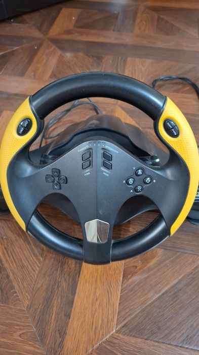 Vând volan gaming Mirya