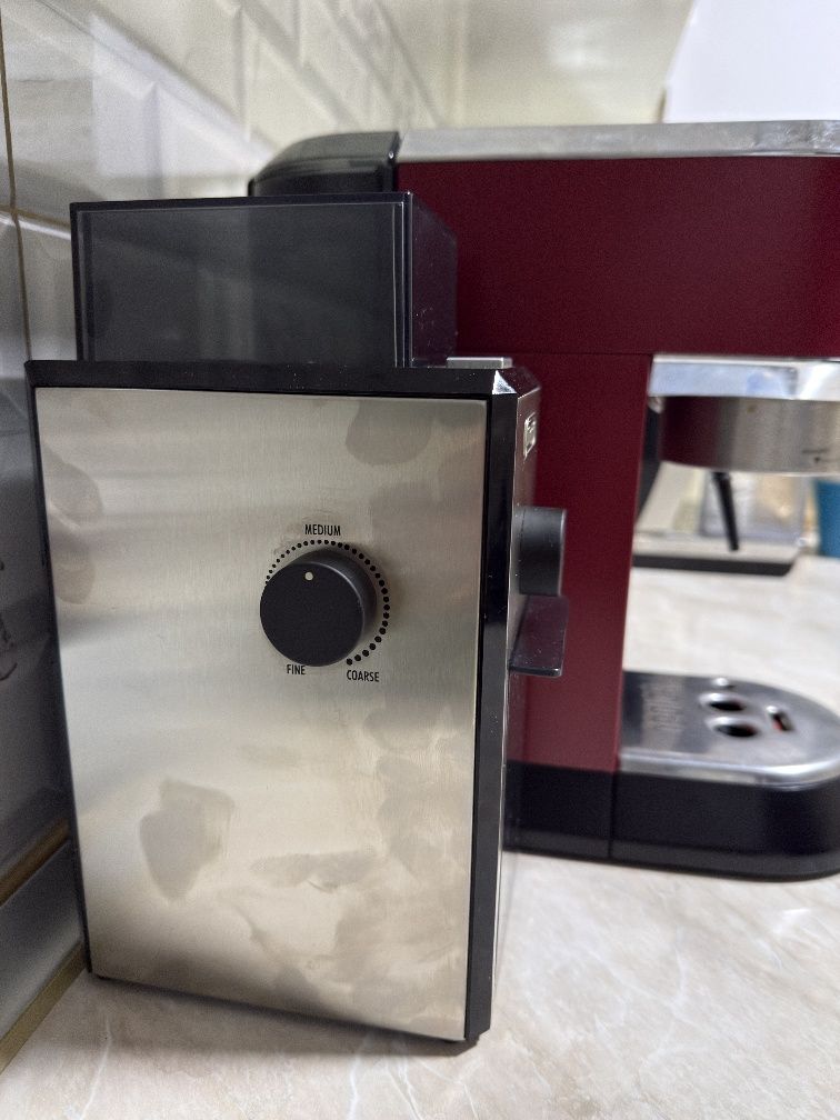 Продаётся кофемашина Delonghi ec865 и кофемолка Delonghi kg89