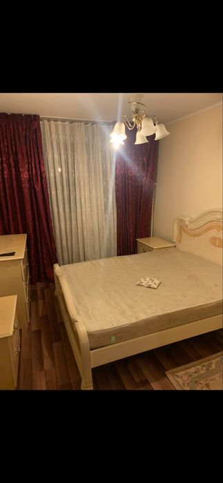 Vand mobilier dormitor , cadou salteaua de pat!