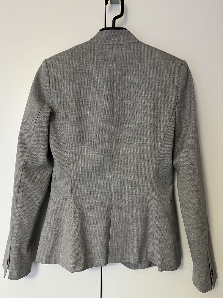 Сиво вталено сако Zara XS