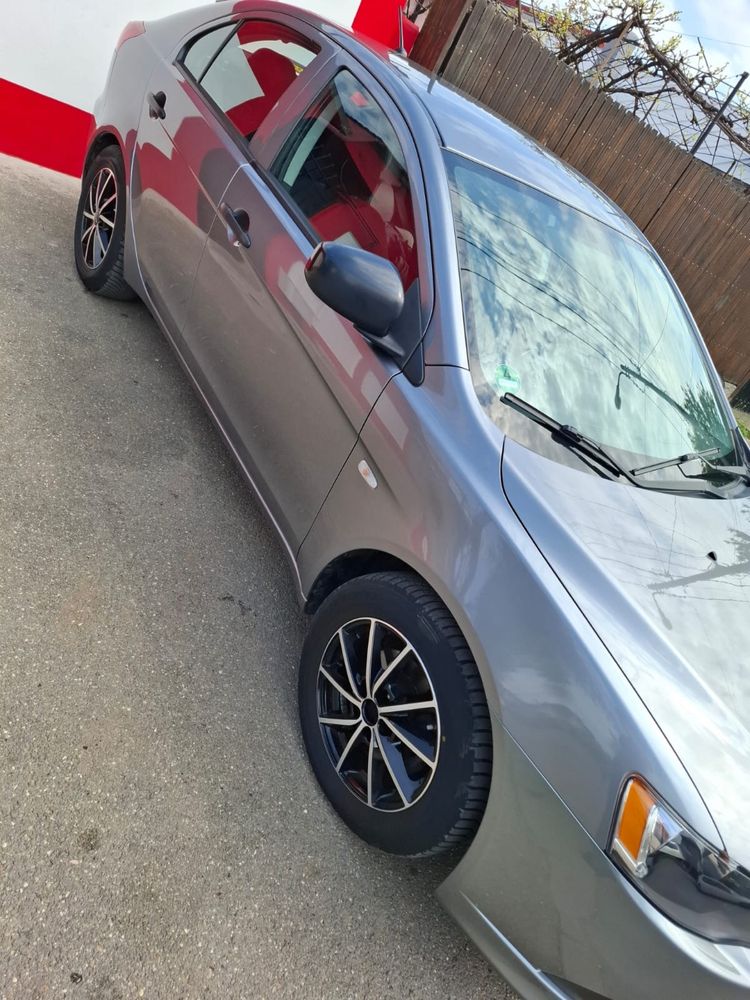 Mitsubishi lancer 2015